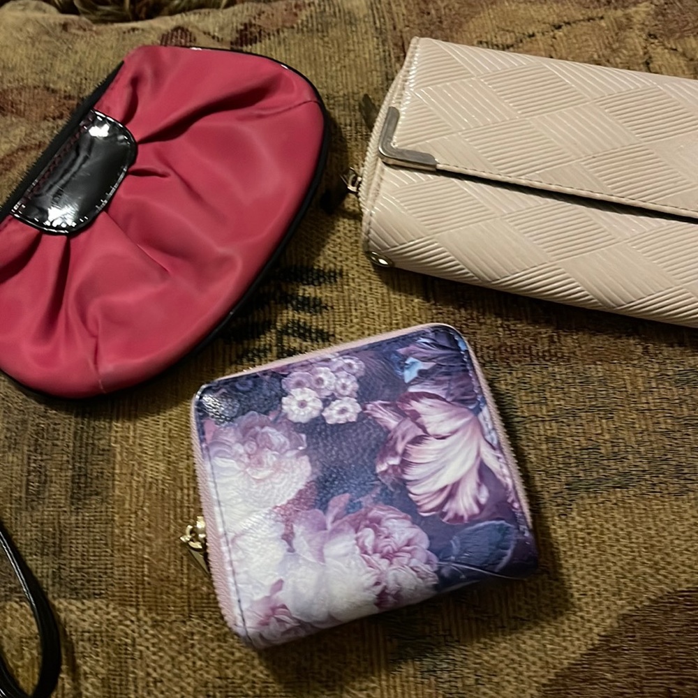 3 different wallet